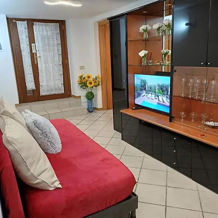 Appartamento Grazioso In Centro Storico Alle Mura Del Castello 1 Stefano E Paola Marchesini Gorizia